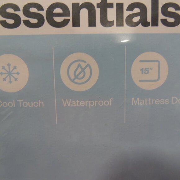 Mattress Pad Full Sized Water Proof-Cool Touch-Up to a 15" Mattess Depth… - Picture 4 of 9